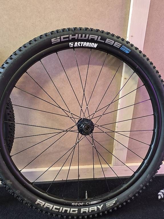 Pneumatici & Ruote complete: Paire de roues Carbone Asterion XCR – Usato da Rossens FR venduto da Zanet_Bike 1