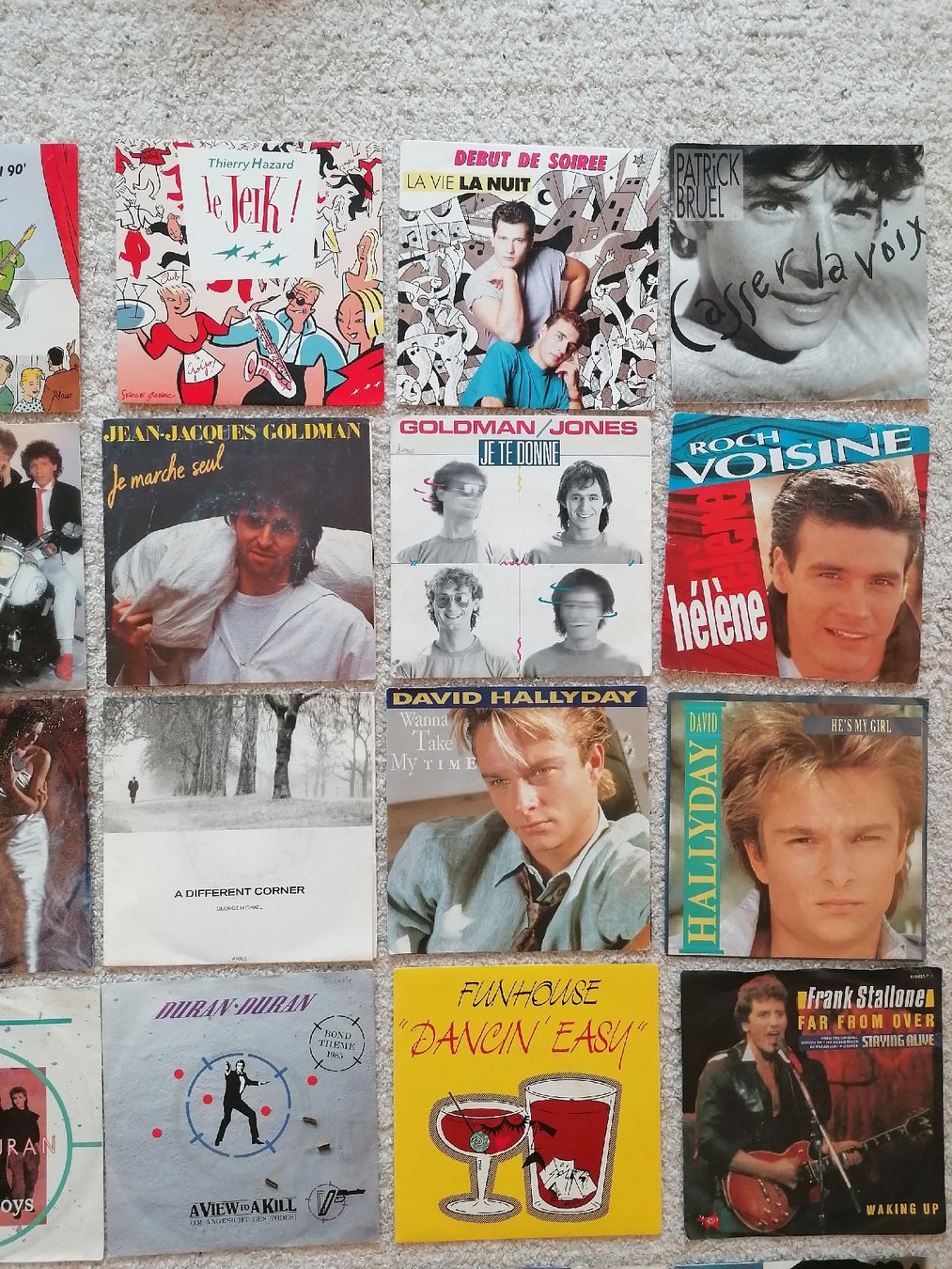 Dischi in vinile: 44 disques vinyles 45 tours année 90s – Usato da Bougy-Villars venduto da Vogue 4