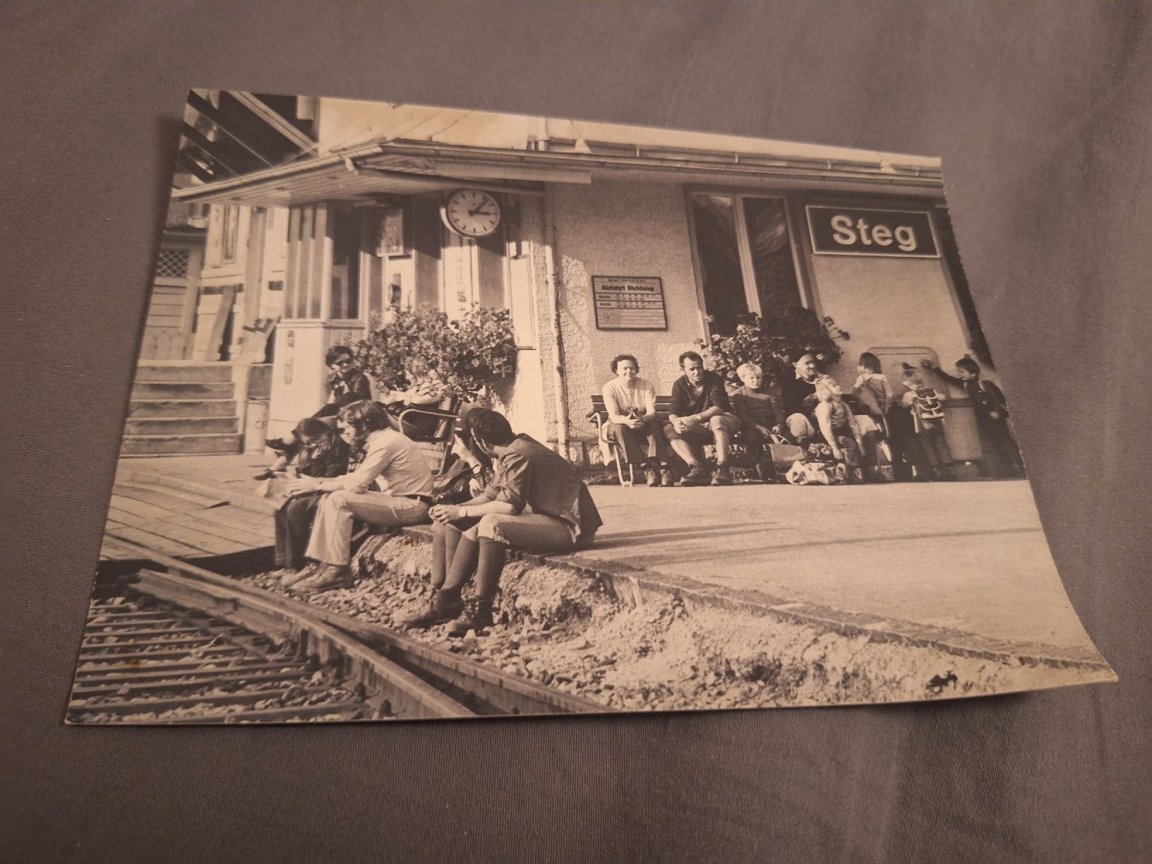 Poster & Bilder: Foto Bahnhof Steg SBB – Gebraucht aus Schaffhausen von RicardoSchaffhausen