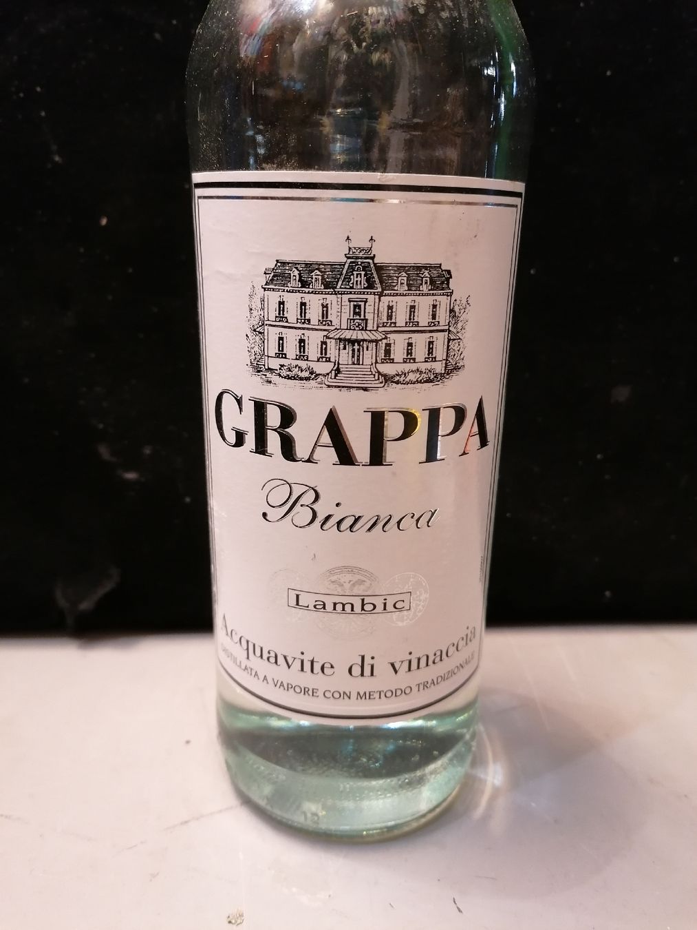 Bevande alcoliche: Bouteille de Grappa Bianca Lambic 2004/5 🍾 – Usato da Genève venduto da Leboucheoreilles 1