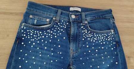 Jean Zara Woman bleu avec perles bords effilochés