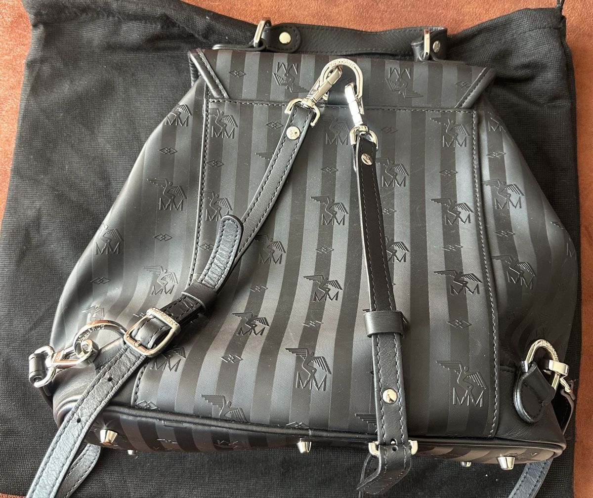 Maison Mollerus Sacs à dos: Maison Mollerus Rucksack schwarz/silber – D'occasion à Wettswil par sel_q655 1