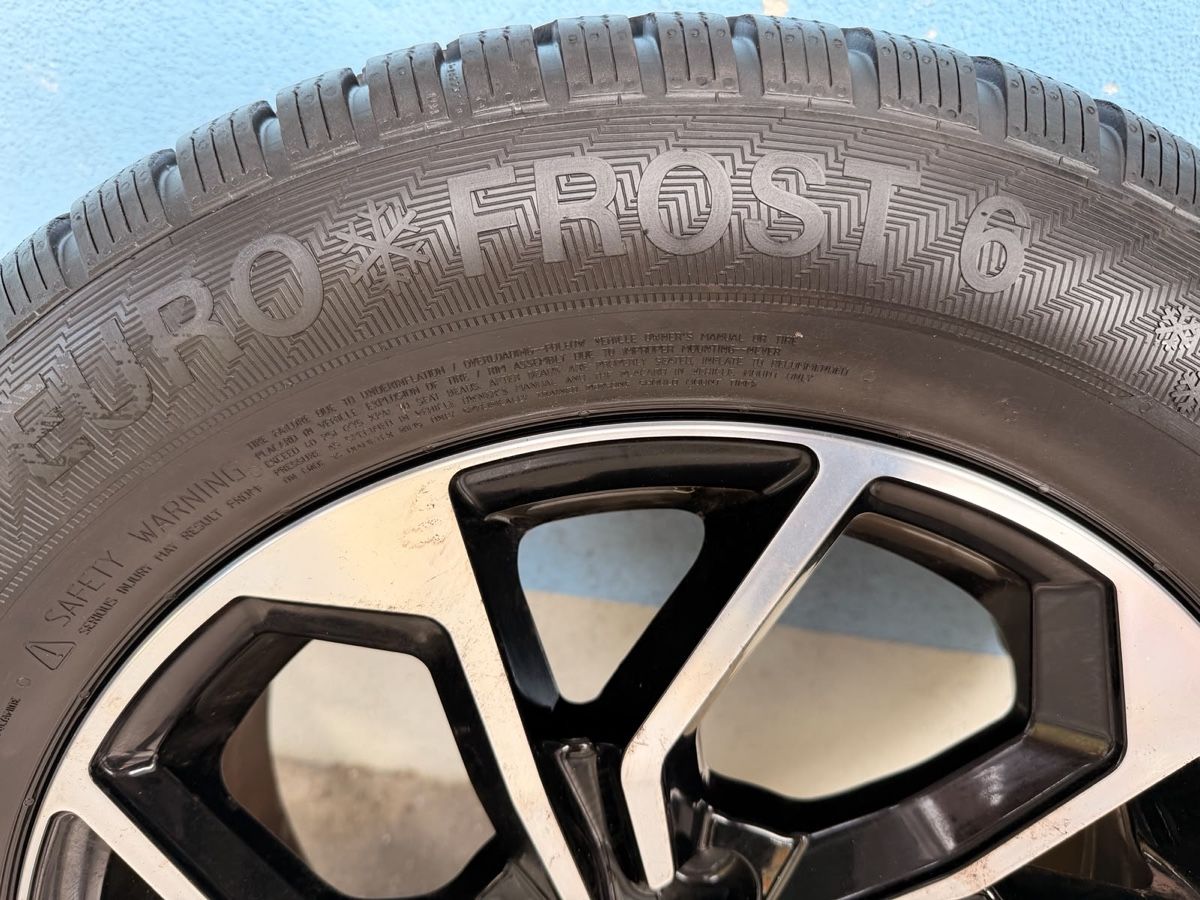 Pneus & Roues: Gomme invernali – Neuf avec emballage d'origine à Tegna par Valentinaleoni33 1