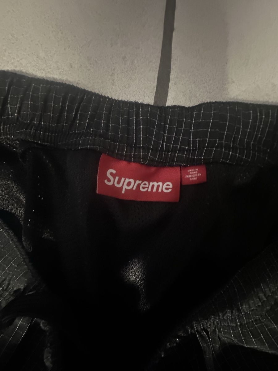 Supreme Hosen: Supreme Reflective Ripstop Trainingshose Schwarz L – Neu (gemäss Beschreibung) aus Triesen von mvaugusta 3