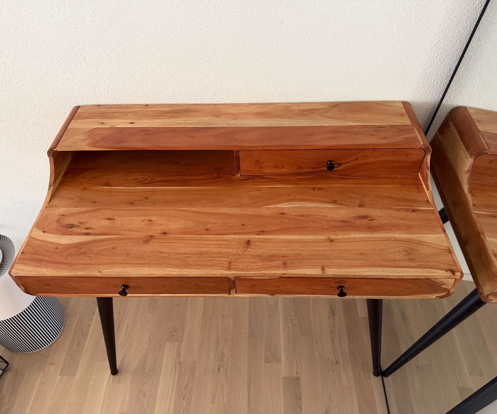 Bureaux: Schreibtisch Holz – D'occasion à Au ZH par tan_gy8j 1