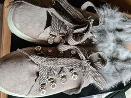 Mega coole Schuhe gr.37 mit Pelzli