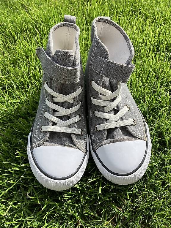 Herrenschuhe: Canvas Sneaker Mid Grau, Gr.30 – Gebraucht aus Lyss von stubenwagen 1