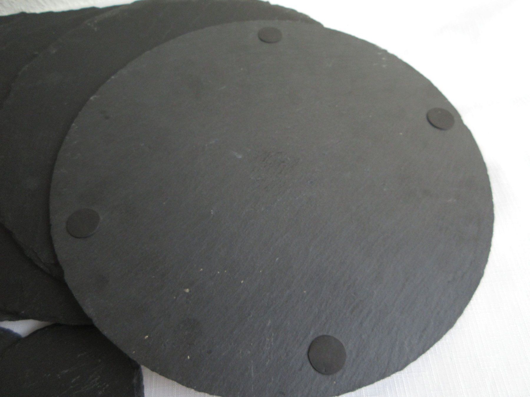 Sottobicchieri: 8 Schieferplatten, 7 Untersetzer, Tischdeko oder Platzteller – Usato da Binningen venduto da Oldfashion 4
