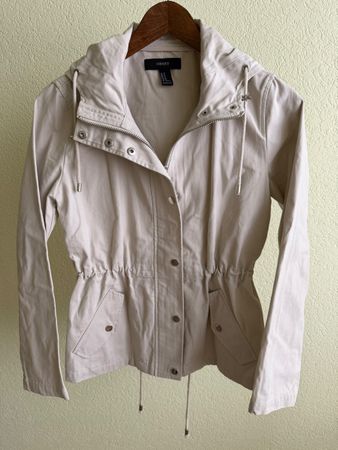 Forever 21 Jacke mit Kapuze hellbeige Grösse M neuwertig