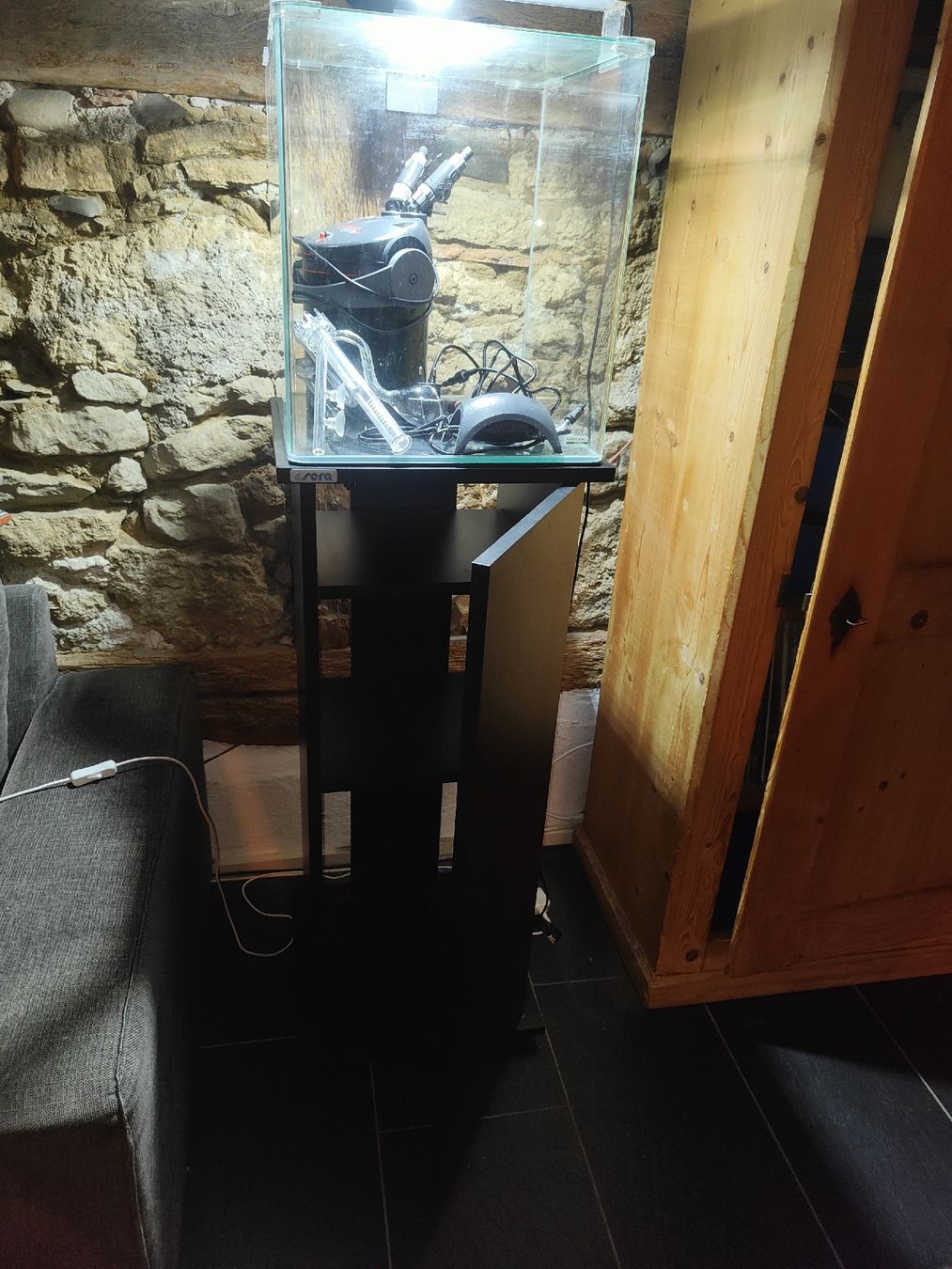 Aquarium: Dennerle Nano Cube 60L  – D'occasion à Freienstein par Nilson2 2