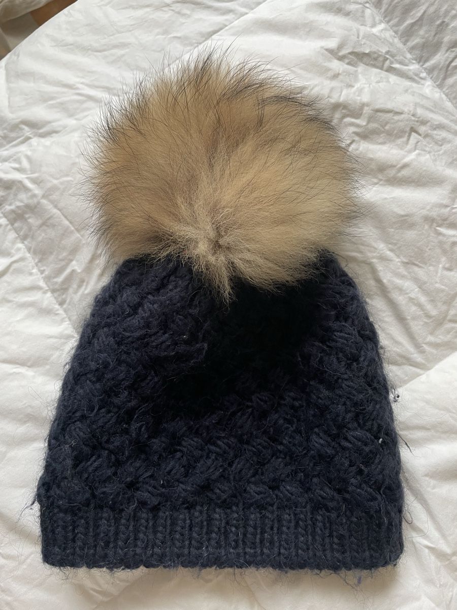Copricapi, berretti & cappellini: Woolrich Winter Hat with Fur Pom-pom - Size Medium – Usato da Männedorf venduto da iza04 9