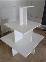 Weisses Pyramidengestell
