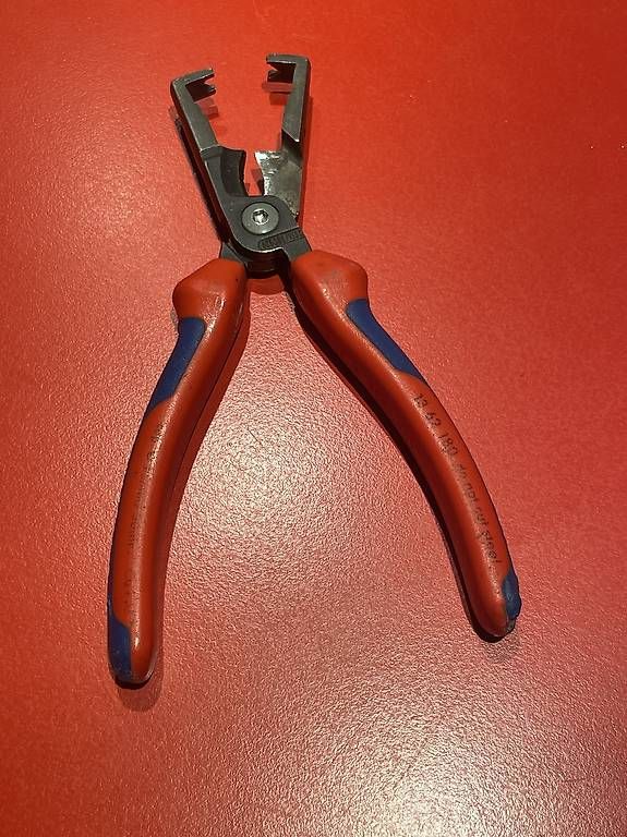 Knipex Tutti gli attrezzi: Zange (Knipex) – Usato da Zihlschlacht venduto da Chylmajster 2