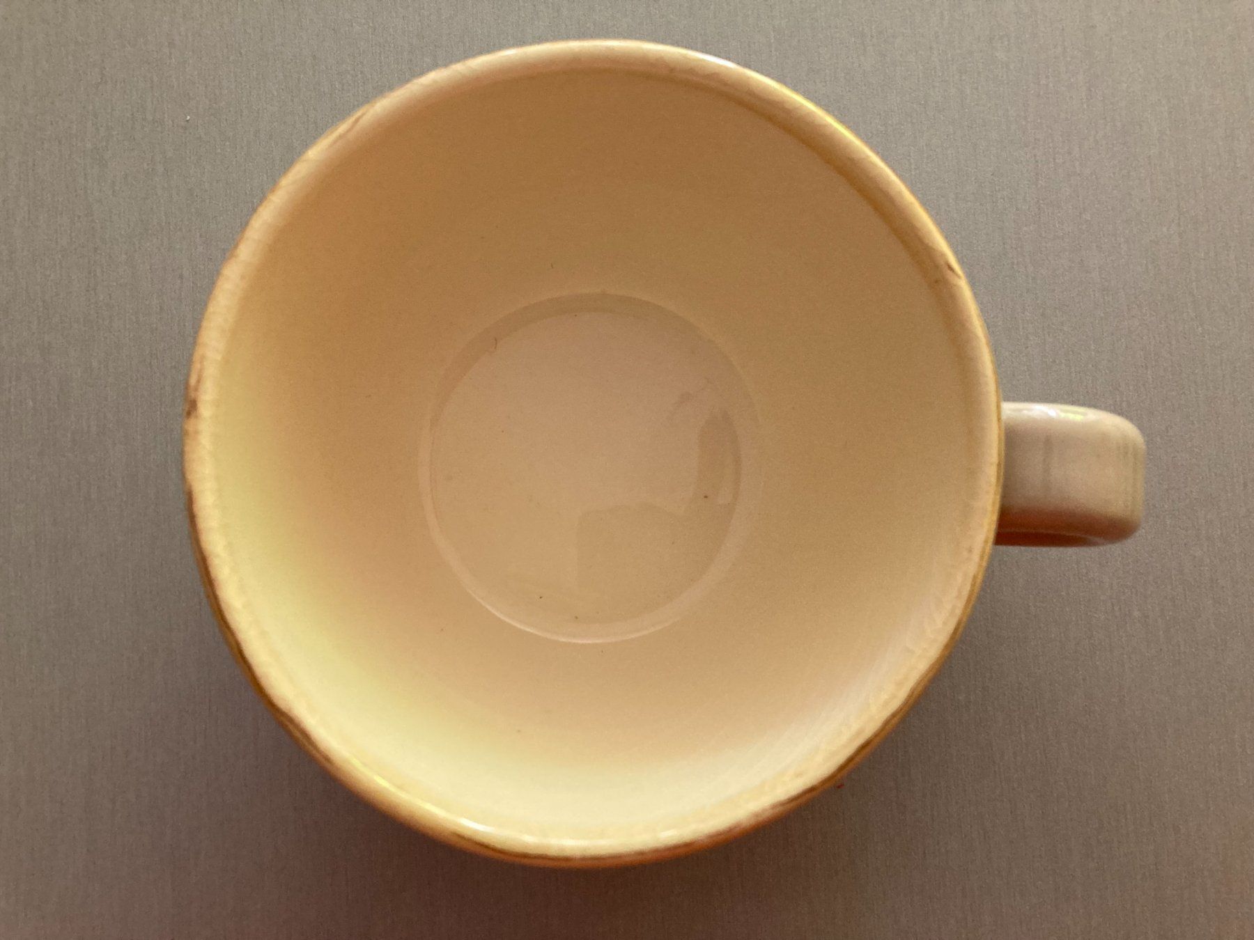 Tassen: Tasse mit Unterteller, Keramik, beige – Gebraucht aus Obfelden von miau68 3