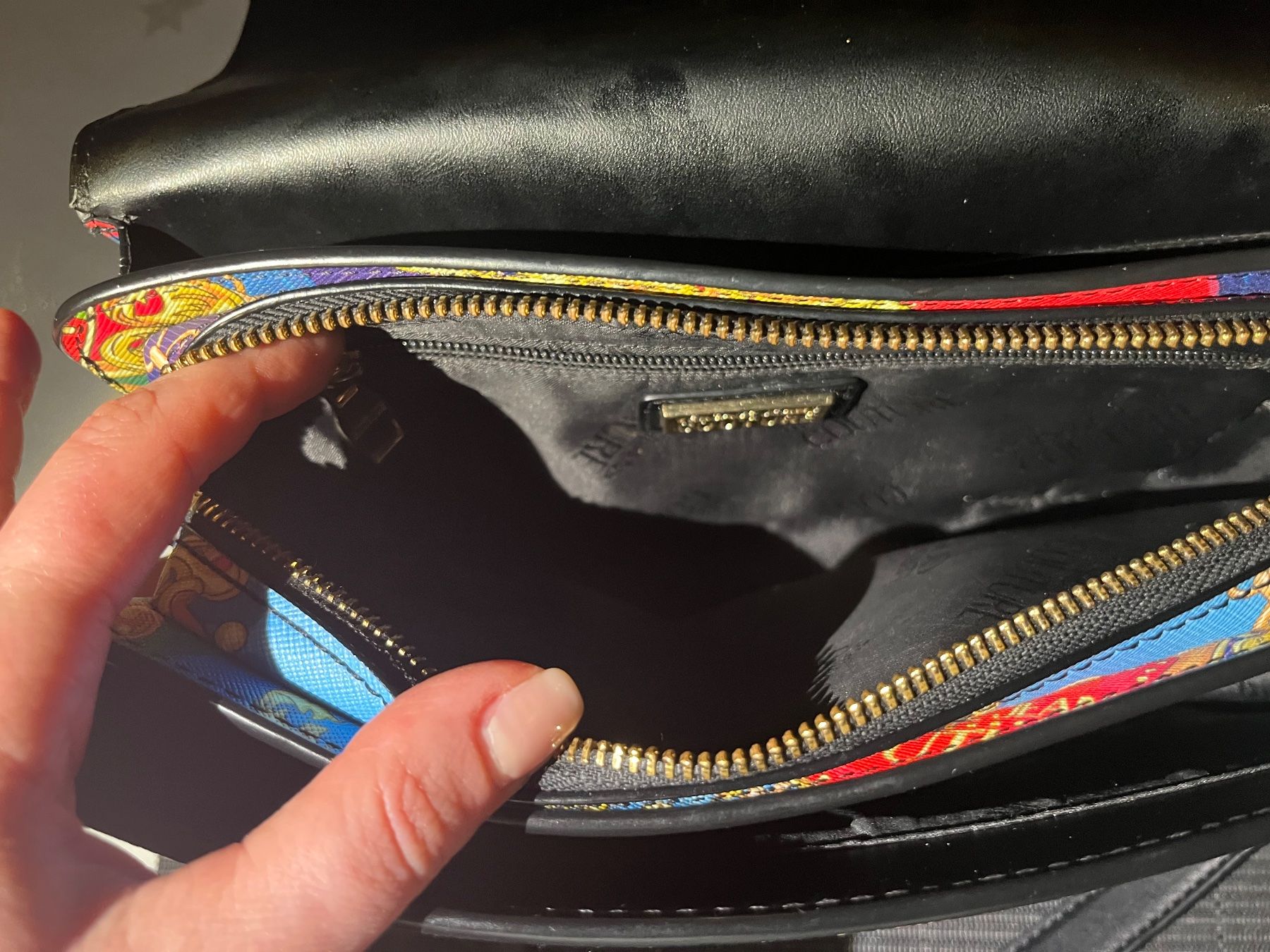 Versace Borse da donna: Versace Jeans Couture Crossover Tasche – Usato da Zürich venduto da becca0041 5