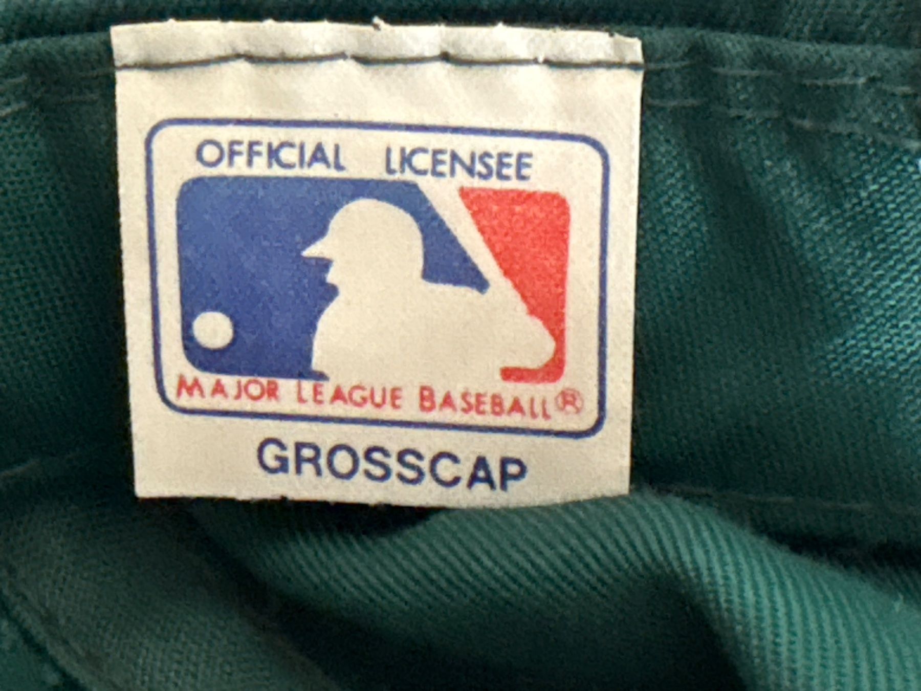 Autres vêtements & accessoires: Kappe Oakland A's The Cap One Size Fits All – D'occasion à Ibach par lisch3 3