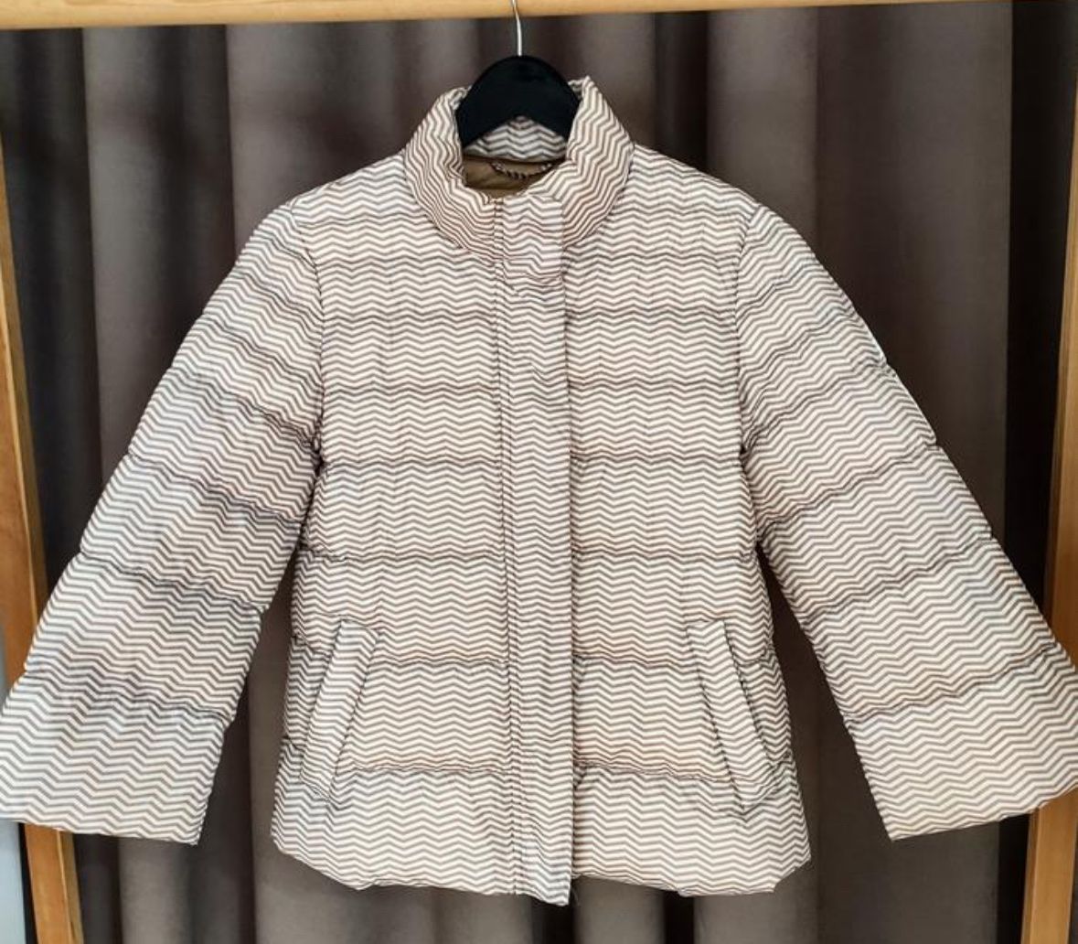 Benetton Jacken: Benetton beige puffer jacket – Gebraucht aus Zürich von ari_cr2f