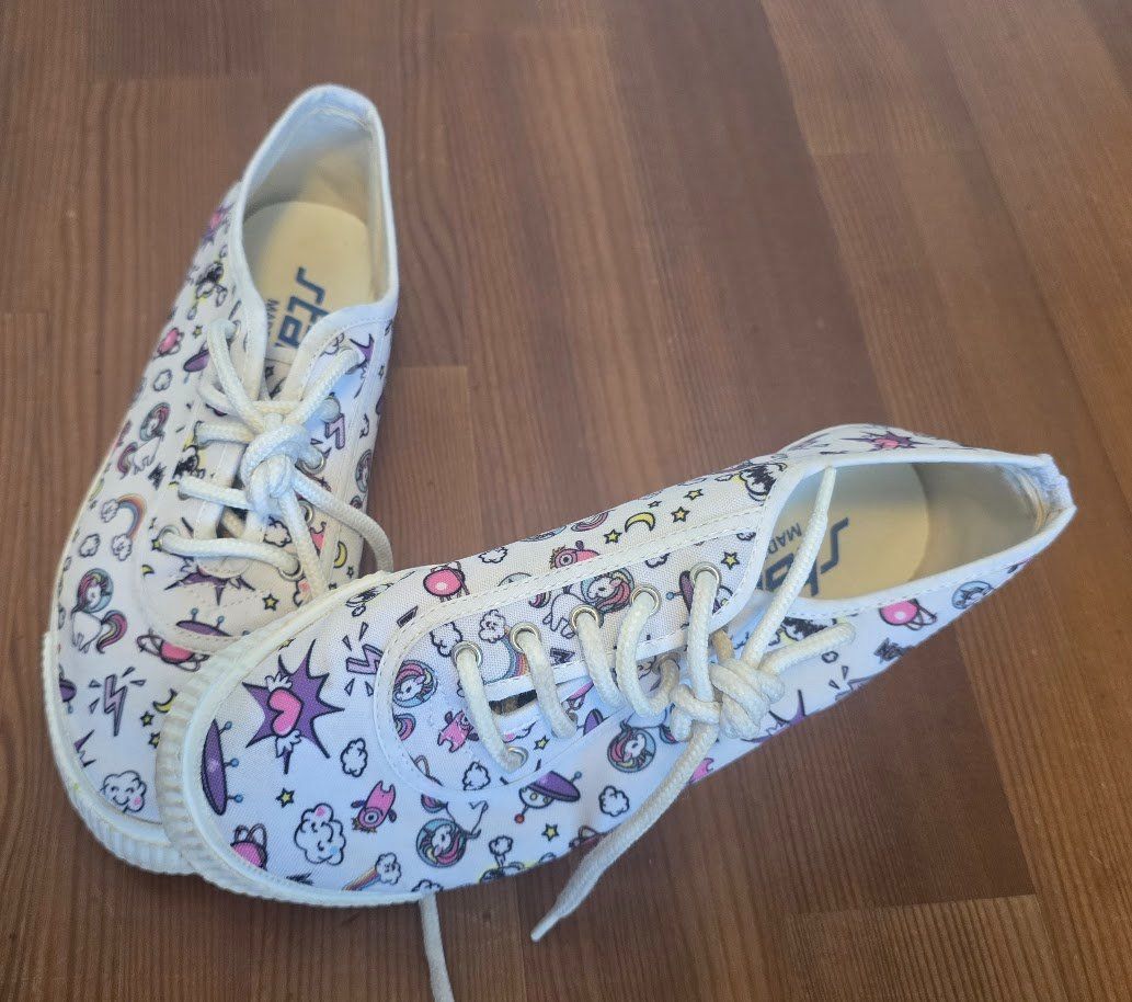 Scarpe per ragazze: Starter Turnschuhe mit Einhorn Muster, Grösse 34 – Usato da Meggen venduto da Scollection