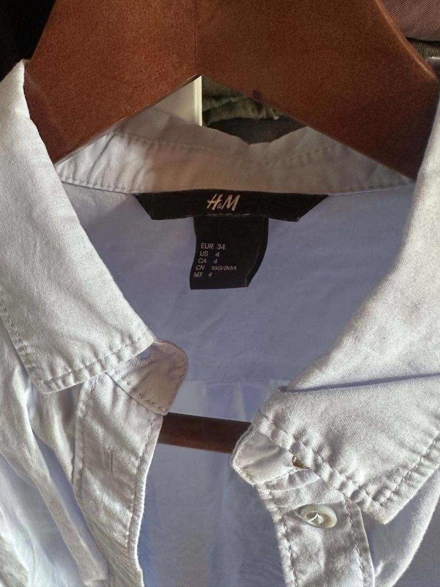 H&M Camicette: Hemd Bluse hellblau Gr. 34, H&M, 100% Baumwolle – Usato da Münsingen venduto da Secondhand89 1