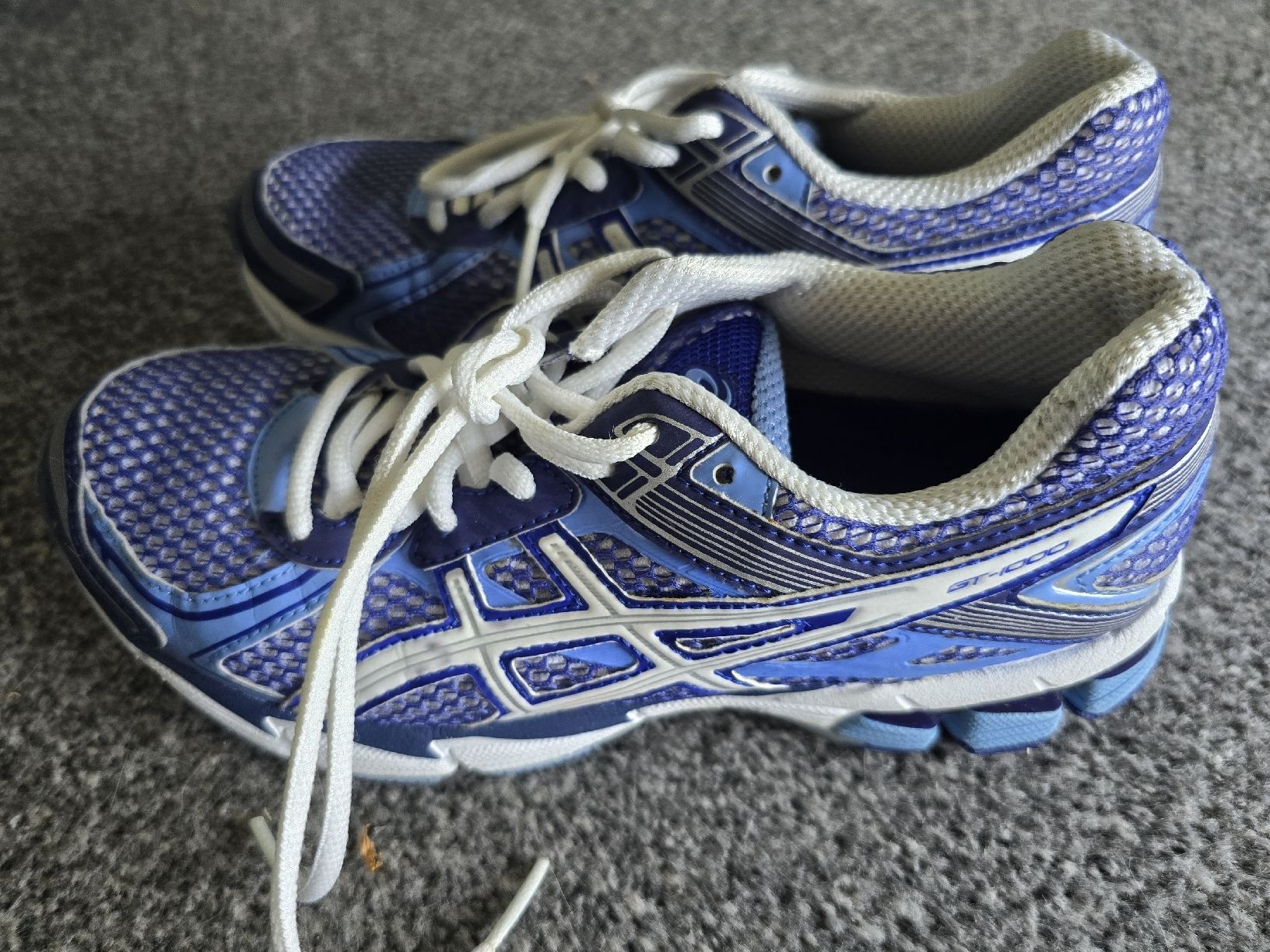 Asics Damenschuhe: ASICS Laufschuhe Damen Grösse 37.5 – Gebraucht aus Unterentfelden von Panda-87 1