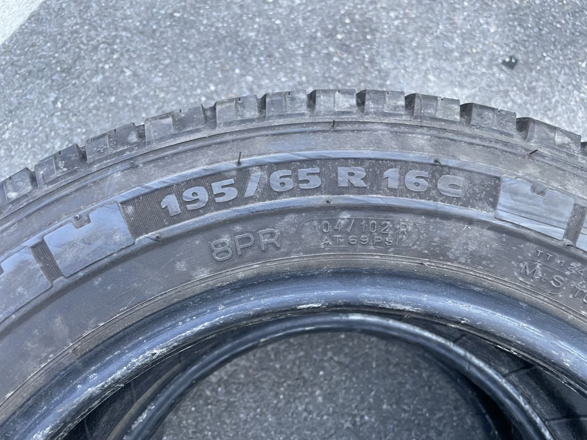 Pneumatici & Ruote complete: C Reifen Michelin 195/65 15 C – Usato da Lenzburg venduto da fizacar 4