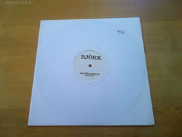 Björk - Bachelorette (Grooverider & RZA Mixes) - UK 1997
