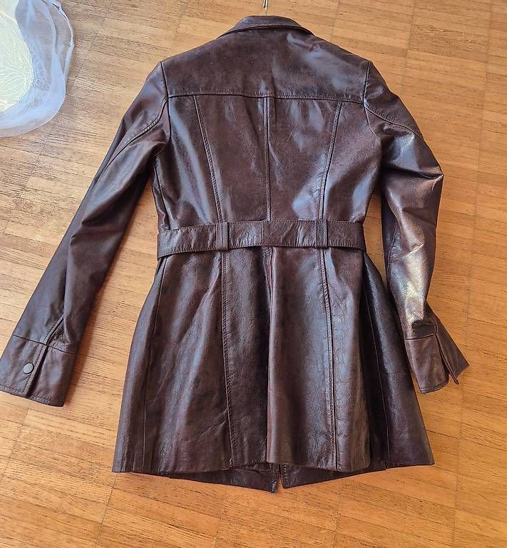 Mäntel: Echt Lederjacke Schokkobraun 38 – Gebraucht aus Zürich von anastacia03 1