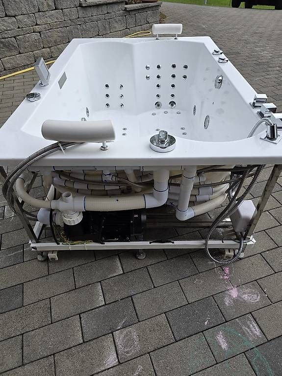 Vasche da bagno: Sprudelbadewanne – Usato da Degersheim venduto da rap_t5sh 2