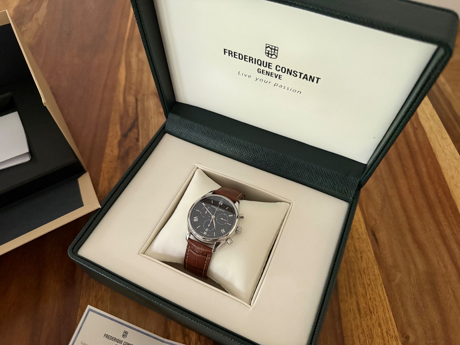 Frederique Constant Uhren: Frédérique Constant Geneve - Classics Chrono Black Dial – Gebraucht aus Schliern b. Köniz von 505SR2.0 2