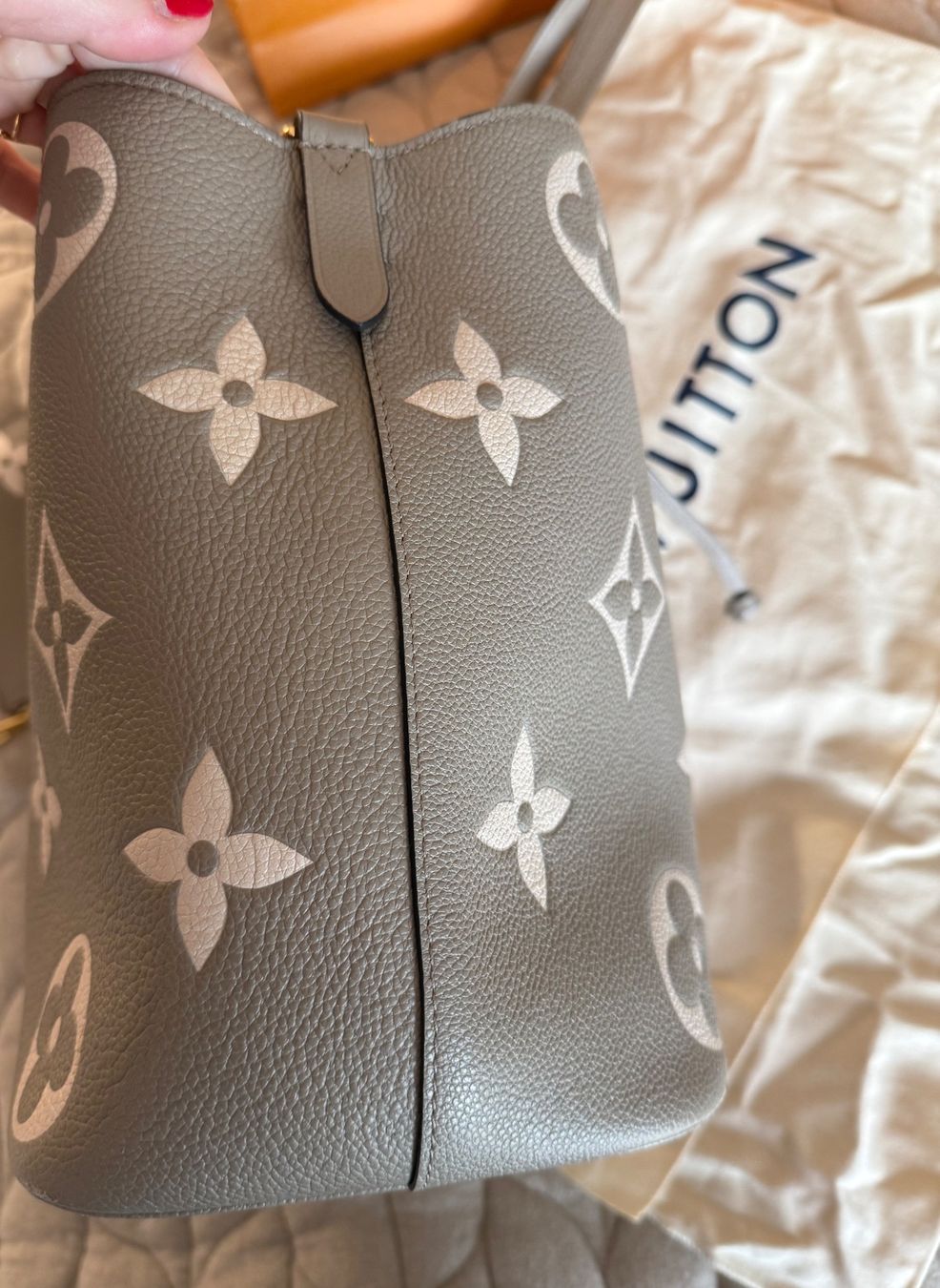 Louis Vuitton Borse: Schöne Louis Vuitton Néo Noé – Usato da Rheinau venduto da diepinskies 3