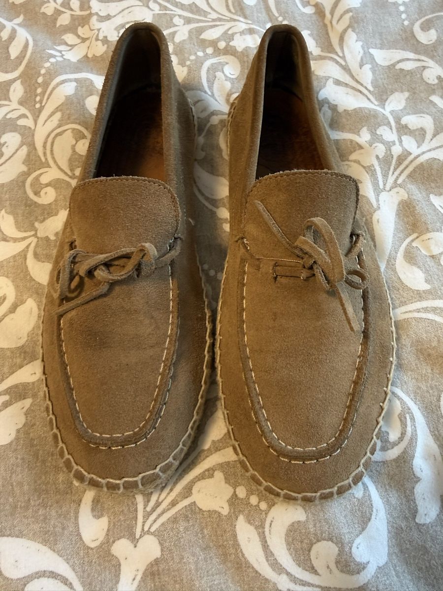 Massimo Dutti Scarpe da uomo: Mocassins en daim beiges, taille 40 Massimo Dutti – Usato da Bussigny venduto da nan_nw9d 1