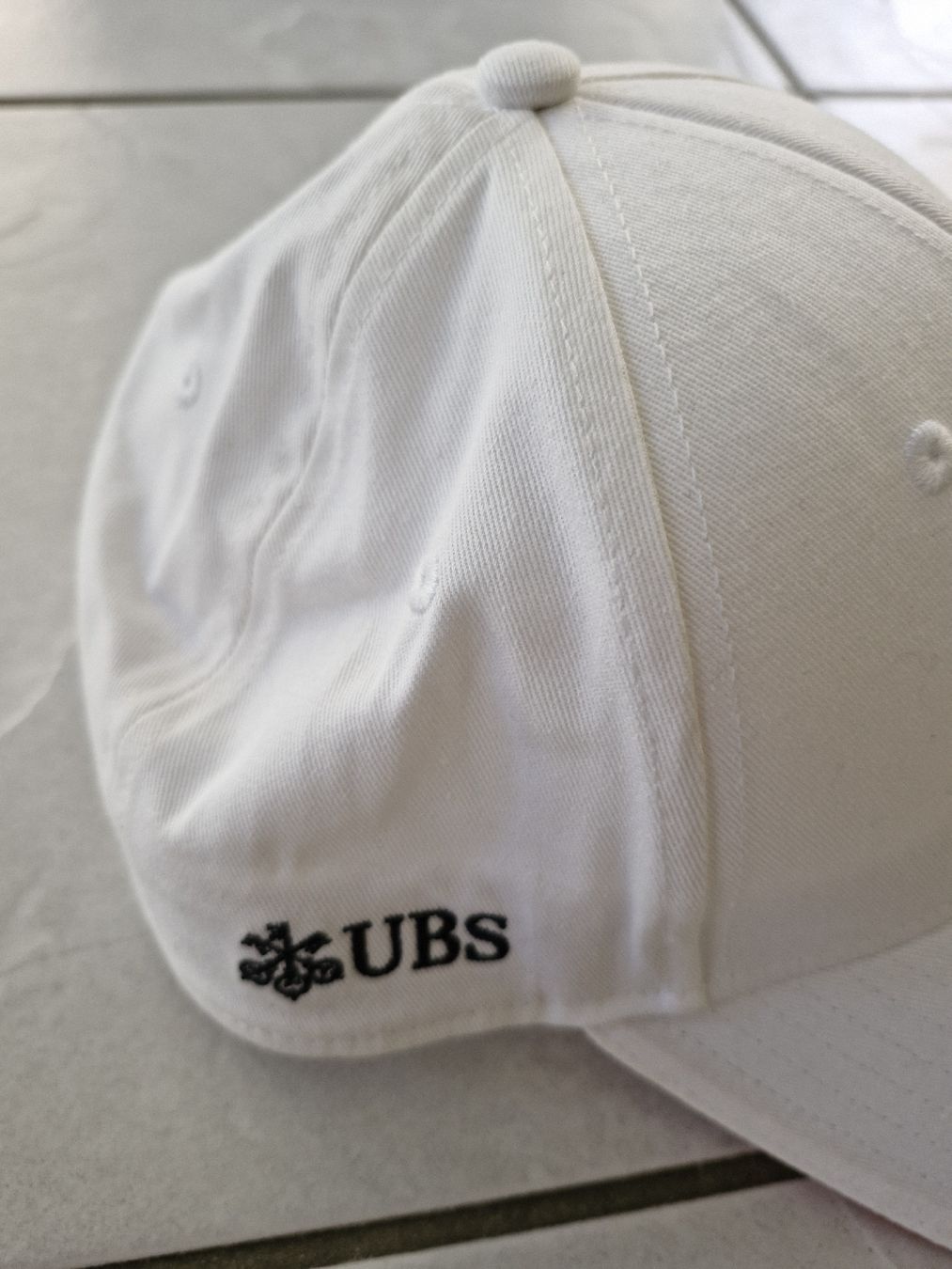 Puma Altro in  Abbigliamento & Accessori: Puma Cap Weiss UBS, Schweizer Meisterschaften, Neu! – Nuovo (secondo la descrizione) da Frauenfeld venduto da Kasico 1