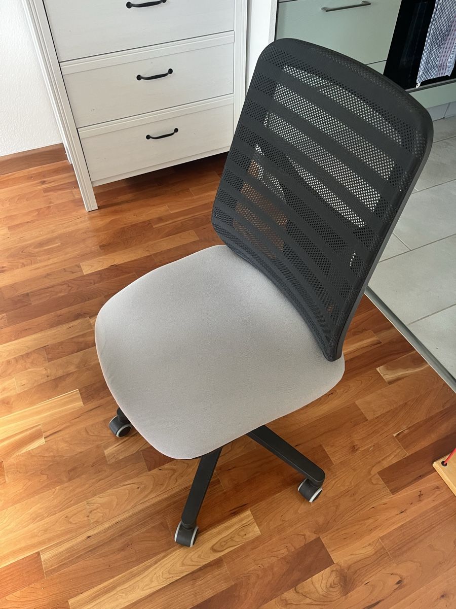 Chaises: Bürostuhl – D'occasion à Allschwil par sar_9sy9 1