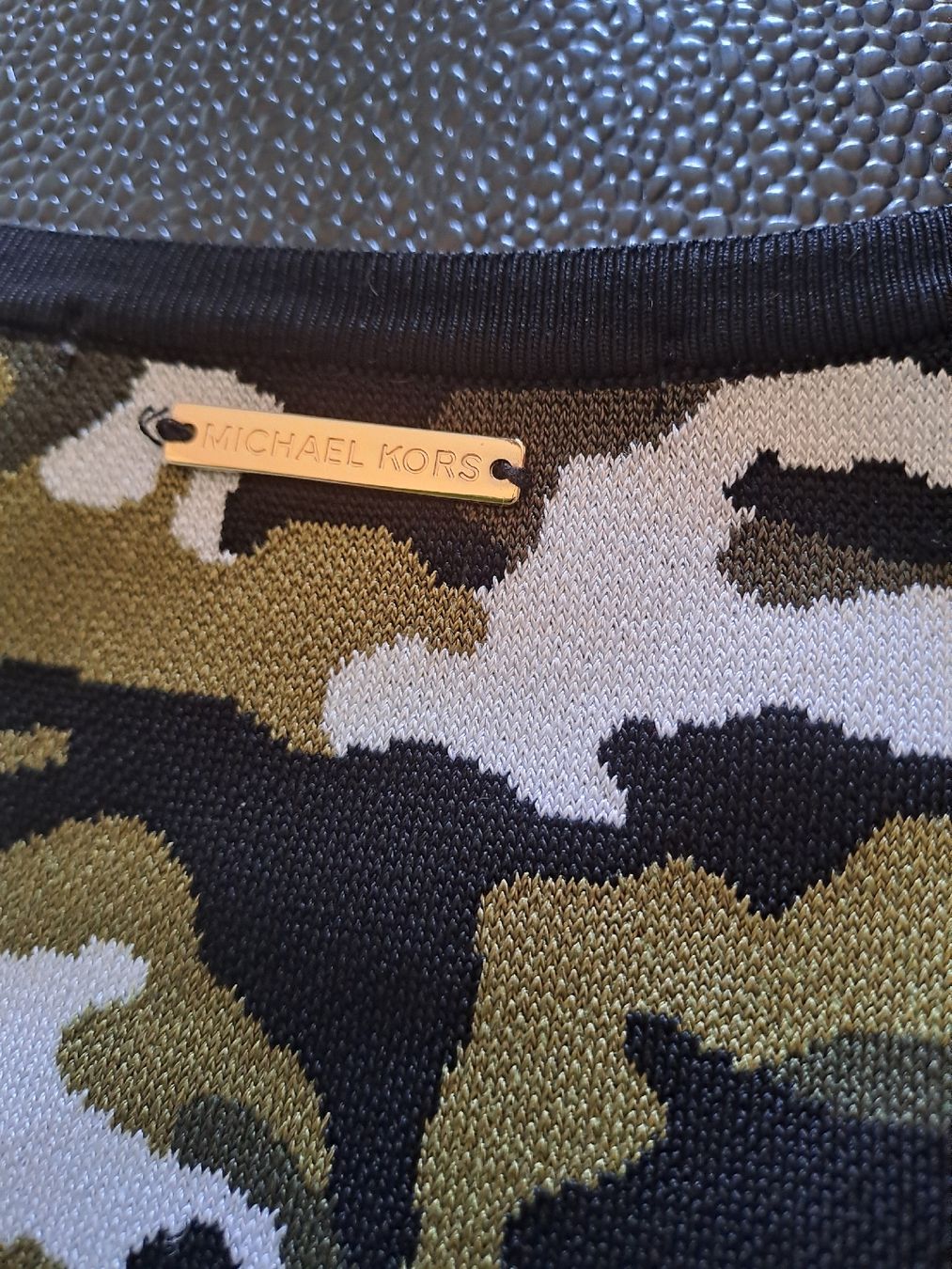 Maglioni & Felpe: Michael Kors Pullover Kurzarm Tarnmuster Gr M top Zustand – Nuovo (secondo la descrizione) da Basel venduto da Sevenaa 3