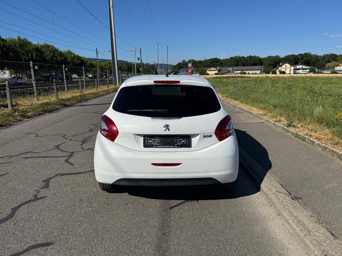 Peugeot Automobili: Peugeot 208 – Usato da lully venduto da sof_l8yw 5