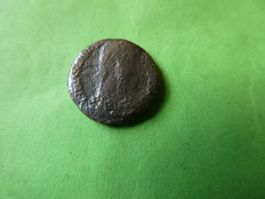 uralte Bronzemünze  15 mm     1.94 g