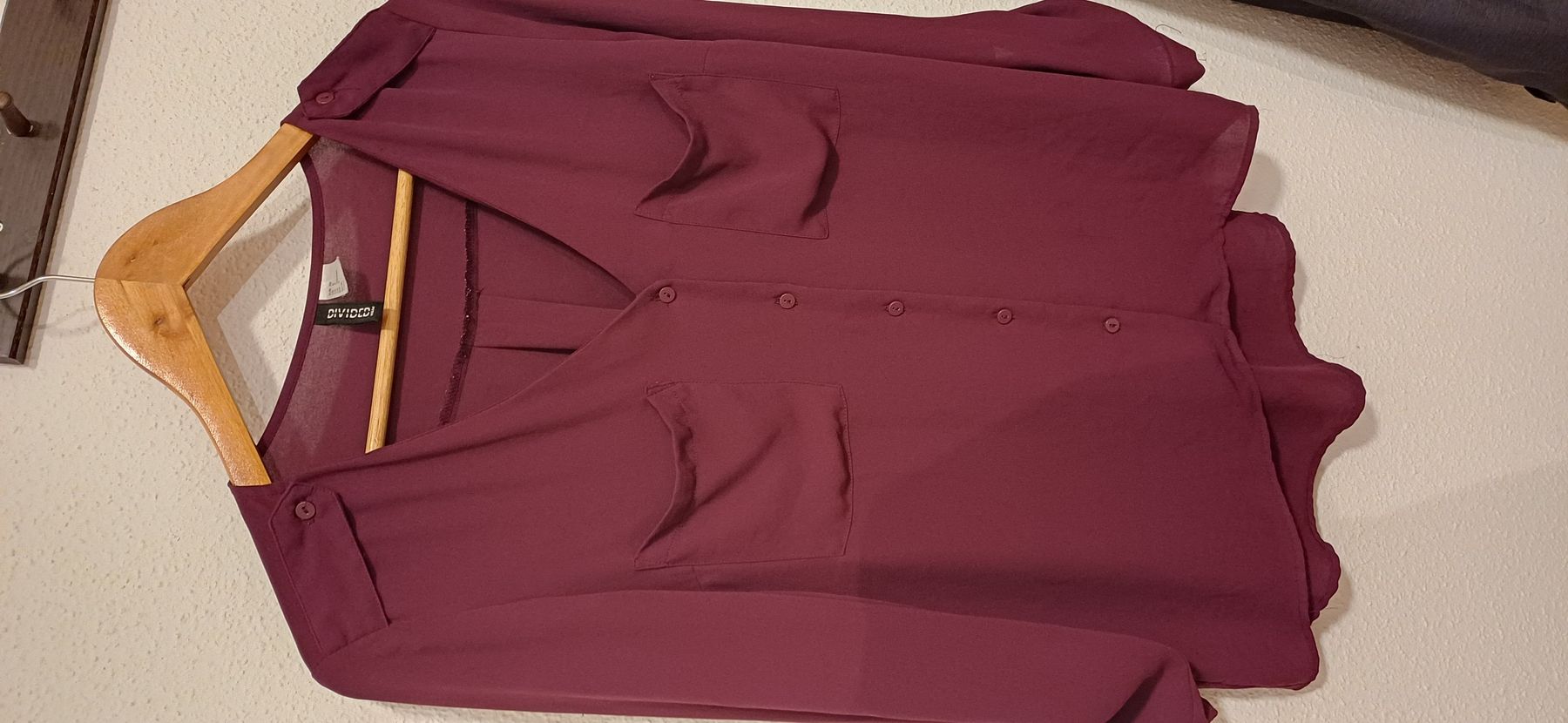 H&M Camicette: Damen Bluse Divided bordeaux Langarm  – Usato da Riniken venduto da Lessy-