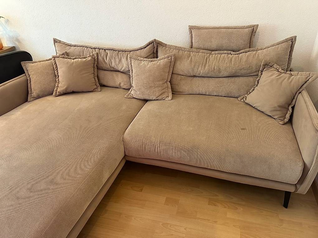 Sofas: Ecksofa beige - Preis verhandelbar – D'occasion à Jonschwil par m.mazzotti 2