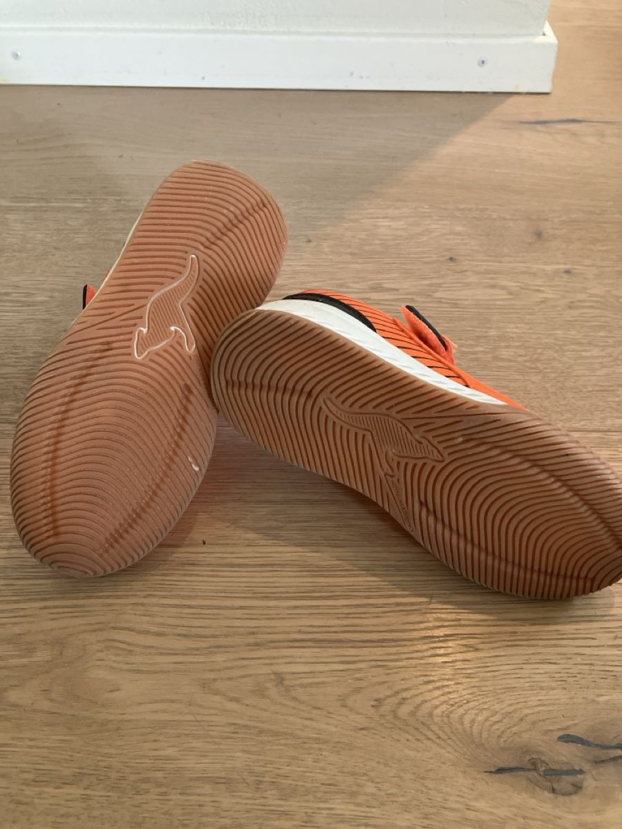 Scarpe per ragazzi: Hallenschuhe – Usato da Hinwil venduto da zorro83 1