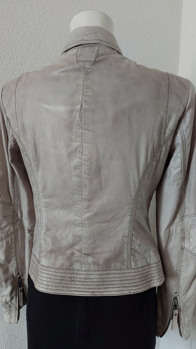 Giacche: Leder Jacke Grau gr.38 – Usato da Nebikon venduto da Draga25 5