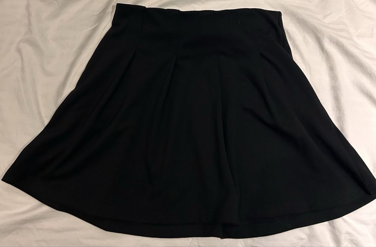 H&M Röcke: H&M Schwarzer Rock – Gebraucht aus Basel von Christopher123 1