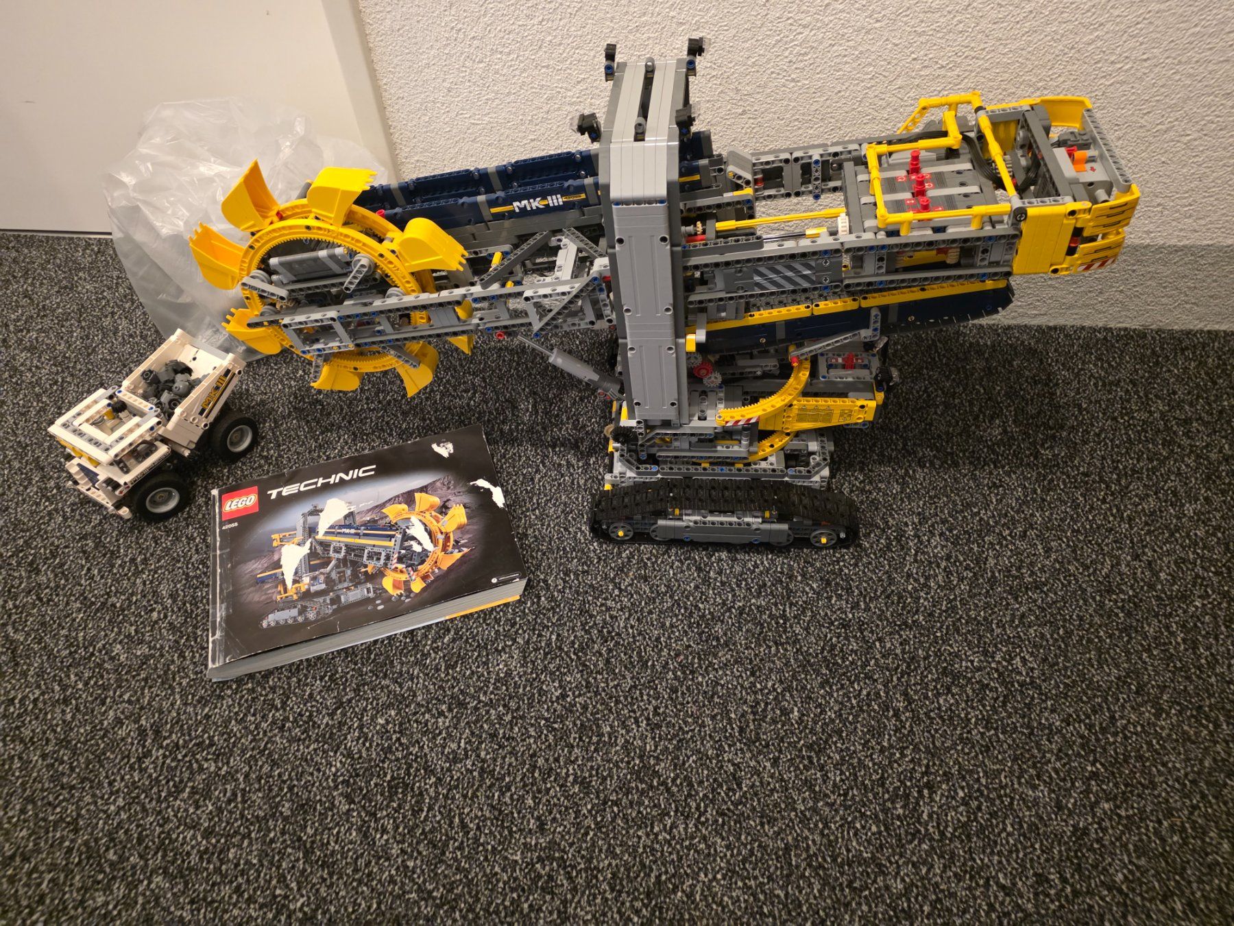 Technics Kit di costruzioni: Lego Technic Schaufelradbagger 42055 – Usato da Seuzach venduto da Tadpeyn