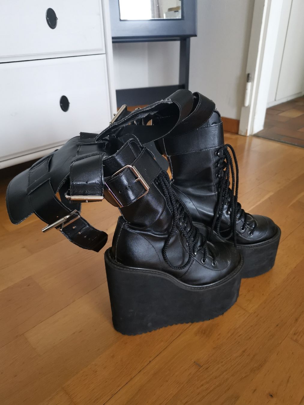 Scarpe da uomo: Plateau-Stiefel – Usato da Zürich venduto da Immoertel