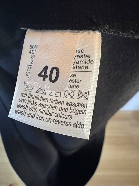 Kleider: Kleid Gr.40 schwarz weiss gemustert  – Gebraucht aus Hütten von bri_kkp6 4