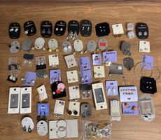 Schmuck‑Lot – ca. 60 Paar Ohrringe