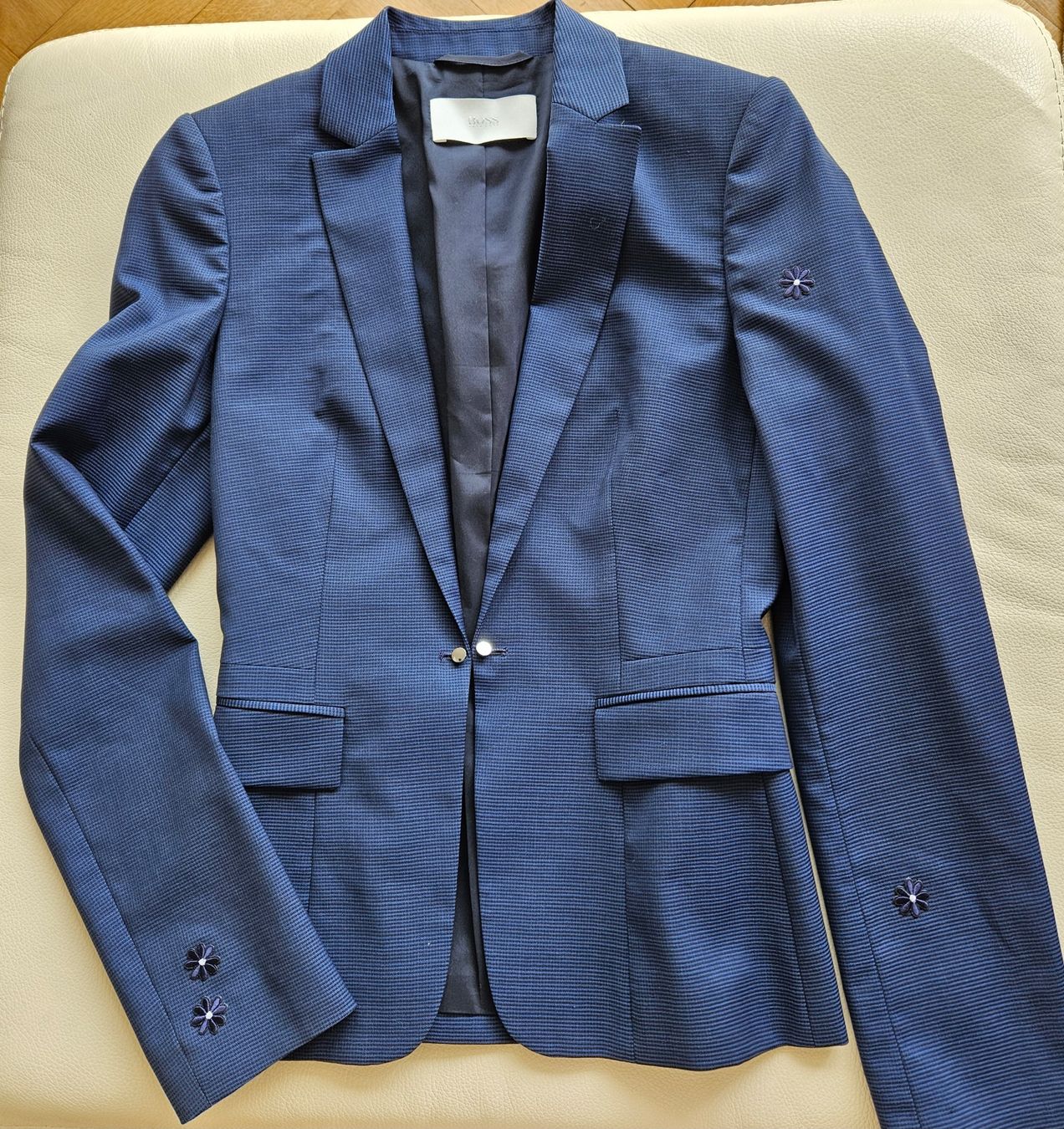 Hugo Boss Giacche: veste Hugo Boss – Nuovo (secondo la descrizione) da lausanne venduto da josianemuller