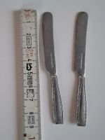 2 Stück Puppenbesteck, Sammlerstück Switzerland, Messer