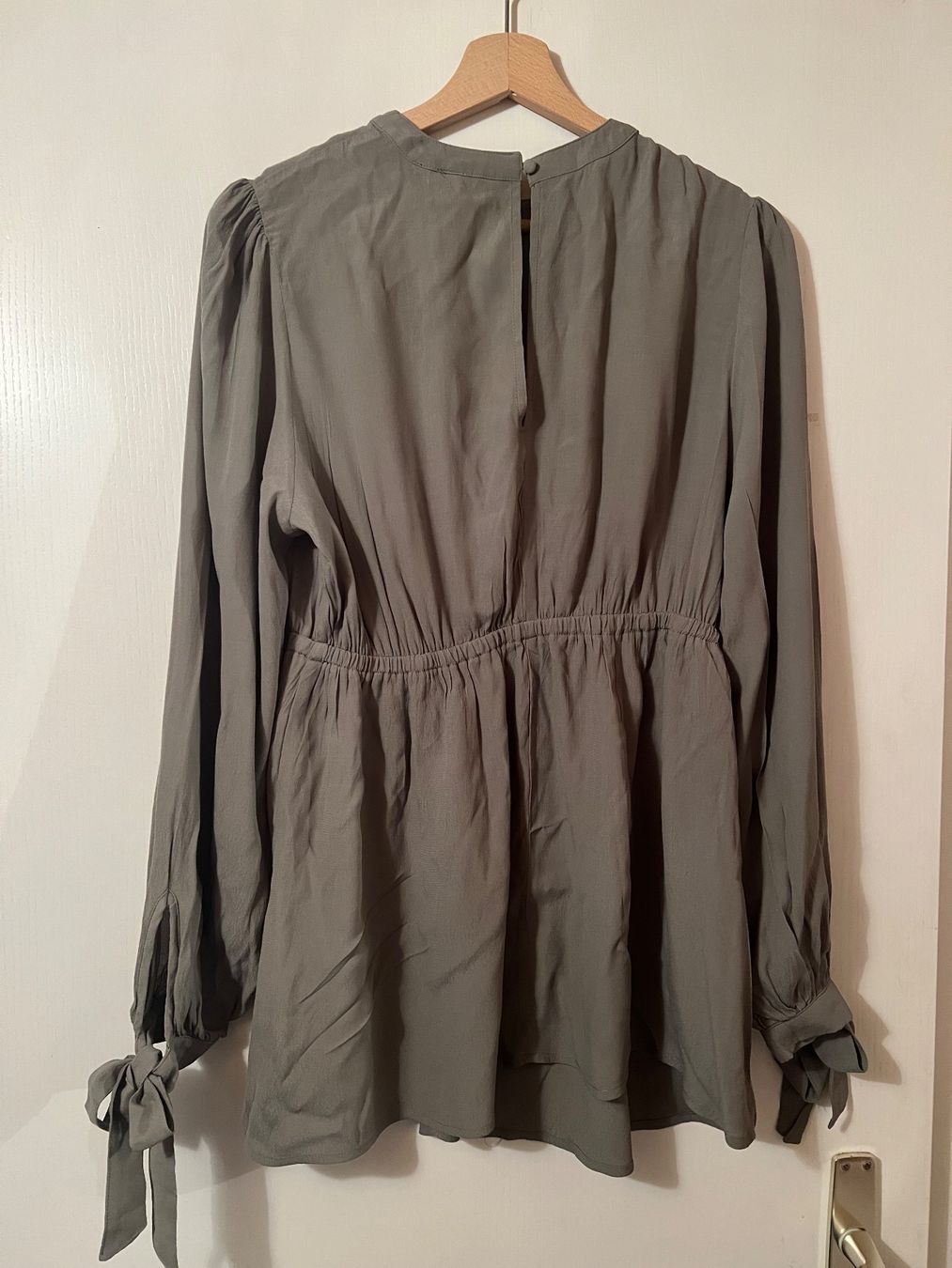 Camicette: SALE H&M Bluse, Khaki, Grösse M – Usato da Ruggell venduto da Malbuntiger01 3