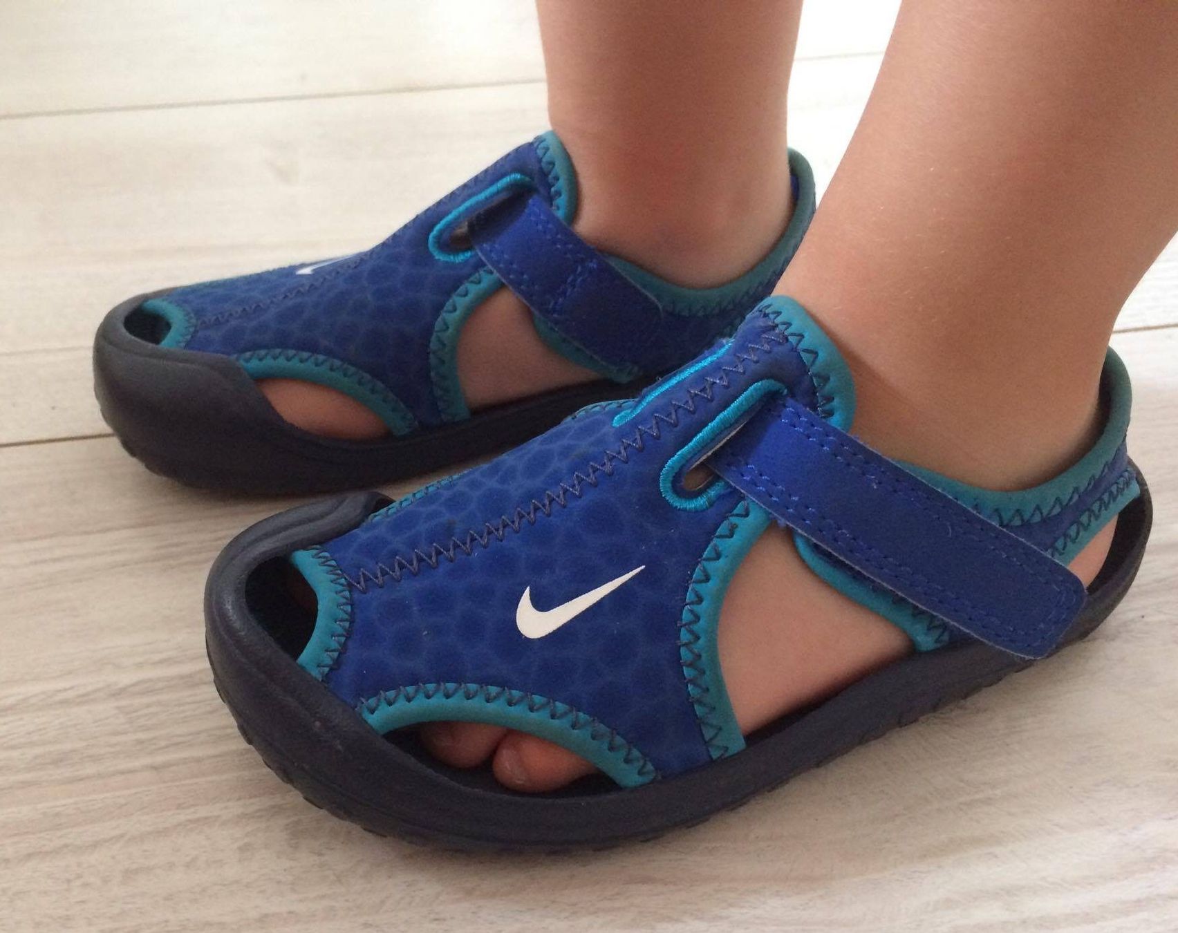 Nike Scarpe per ragazzi: Nike Badeschuhe Wasserschuhe 22 – Usato da Zürich venduto da Kris8050 5