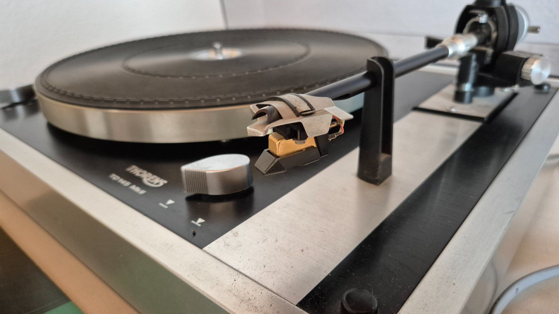 Thorens Tourne-disques: Plattenspieler  Thorens – Défectueux à Kriens par Subito04 2